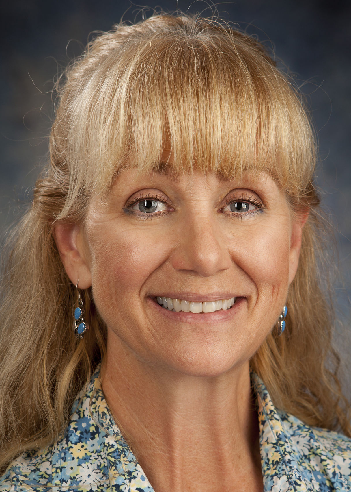 Derrenbacker, Leslie main.jpg